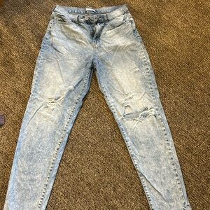Size 7 High rise curvy mom jeans from SO